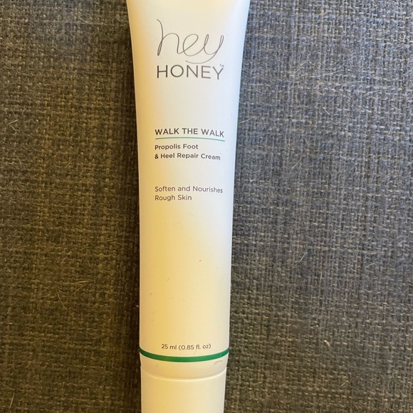 Set of 4 moisturizer minis from Ipsy, brand new and never used - Picture 5 of 9